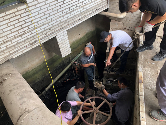 城東泵站設(shè)備緊急搶修，確保正常抽排